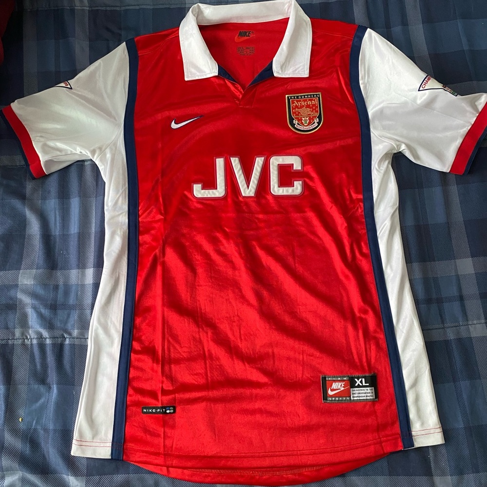 Arsenal Vintage Bergkamp Jersey